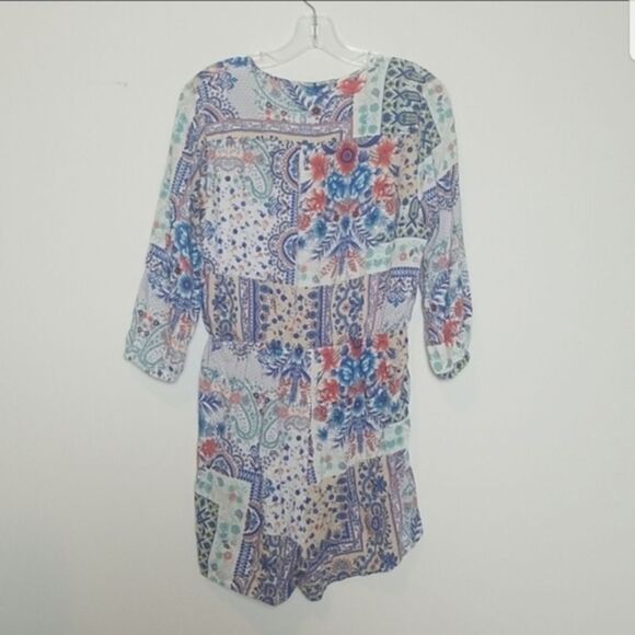Love Tree Chambray Floral Women's Romper Size Large - Picture 2 of 7